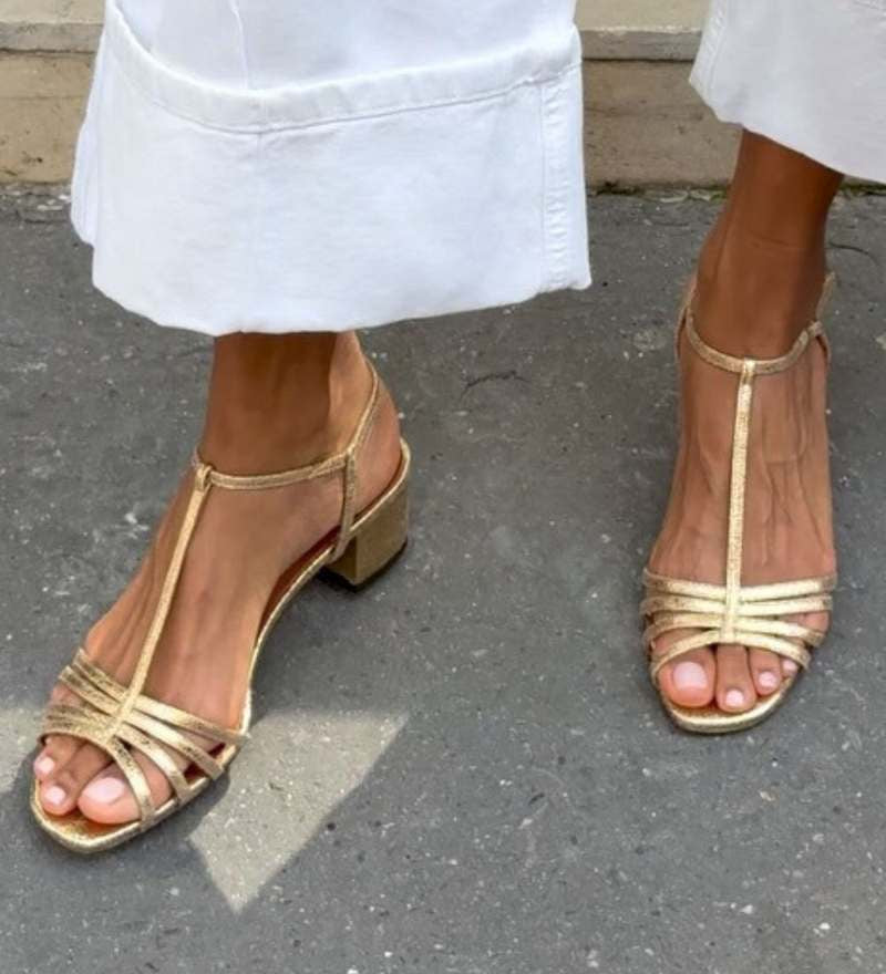 Allegra | Arany Szandálok Mindennapi Elegancia