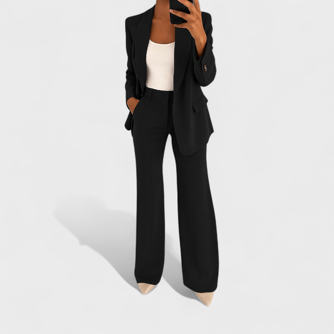 Ilona - Elegáns Öltöny