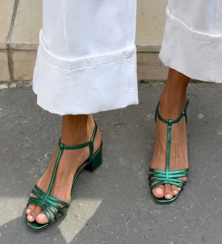 Allegra | Arany Szandálok Mindennapi Elegancia